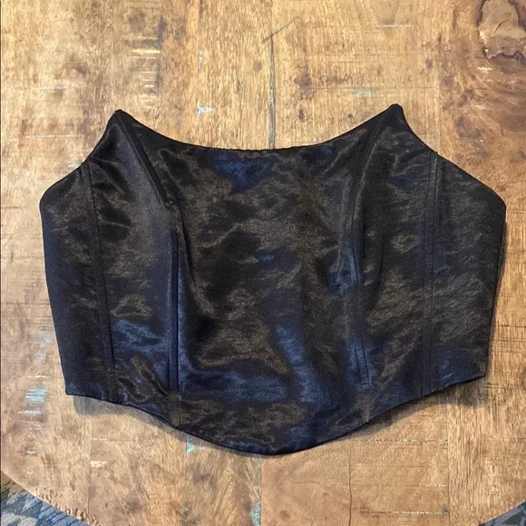 Black Sleeveless Bustier Crop Top - Picture 1 of 9